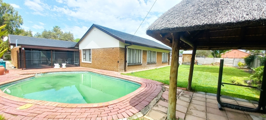 3 Bedroom Property for Sale in Penina Park Limpopo