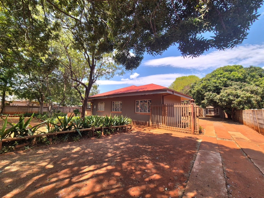 3 Bedroom Property for Sale in Mookgopong Limpopo