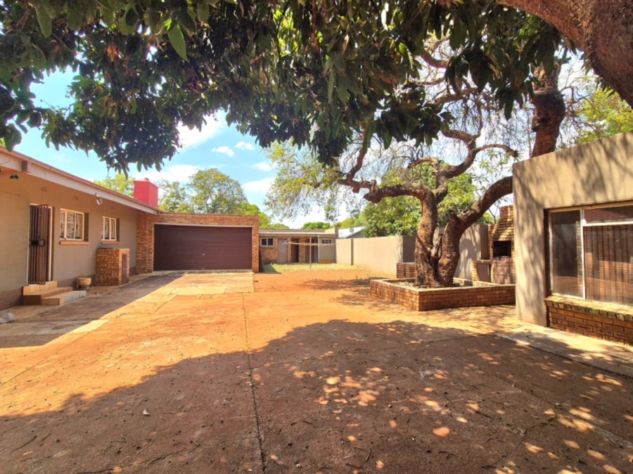 3 Bedroom Property for Sale in Mookgopong Limpopo
