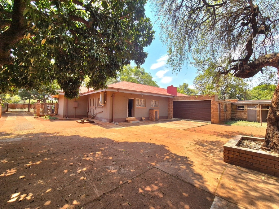 3 Bedroom Property for Sale in Mookgopong Limpopo
