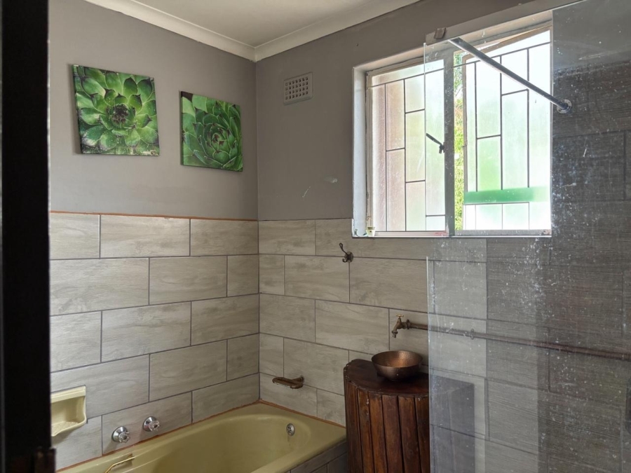 5 Bedroom Property for Sale in Kameeldoringpark Limpopo