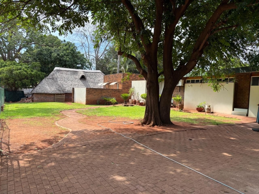 5 Bedroom Property for Sale in Kameeldoringpark Limpopo