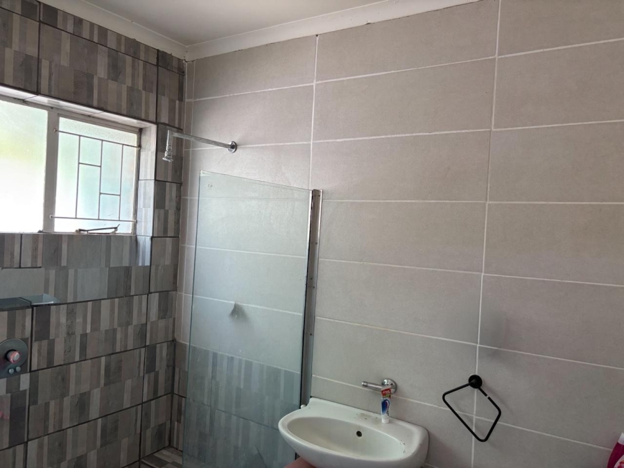 5 Bedroom Property for Sale in Kameeldoringpark Limpopo