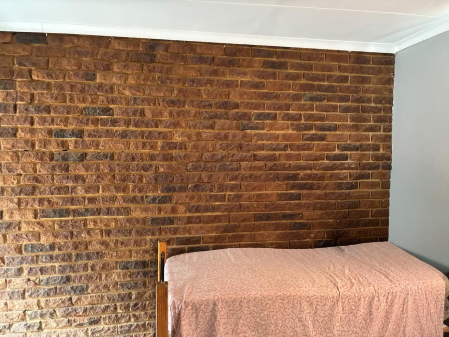 5 Bedroom Property for Sale in Kameeldoringpark Limpopo