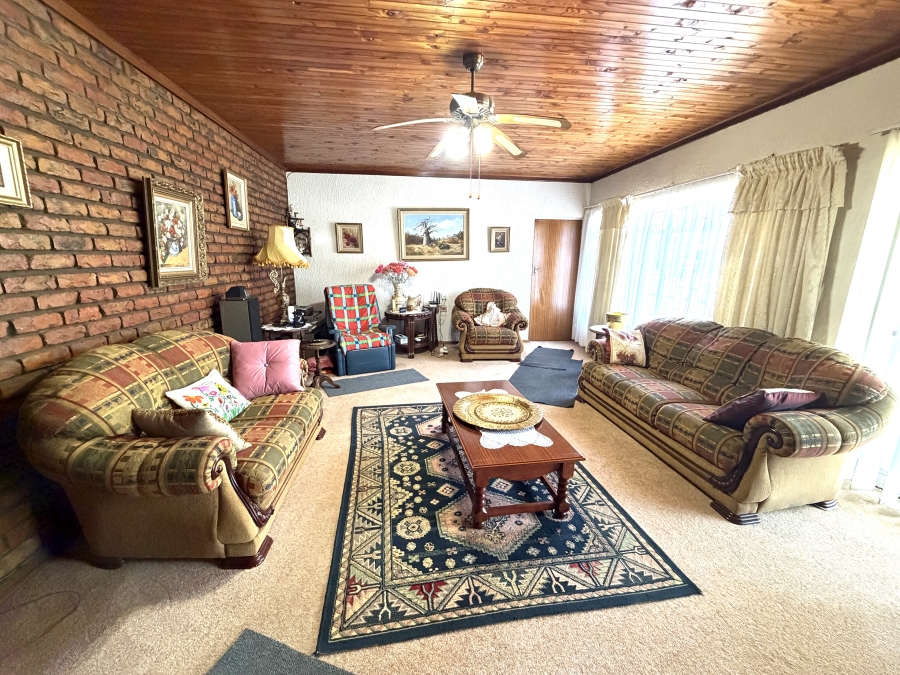 4 Bedroom Property for Sale in Louis Trichardt Limpopo