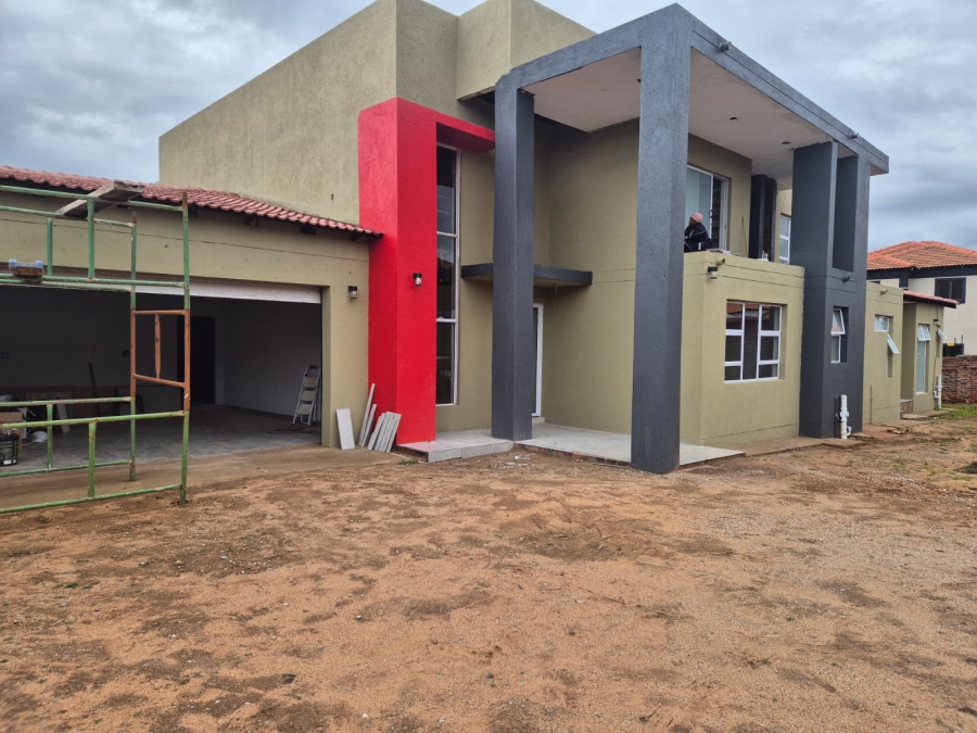 5 Bedroom Property for Sale in Bendor Limpopo