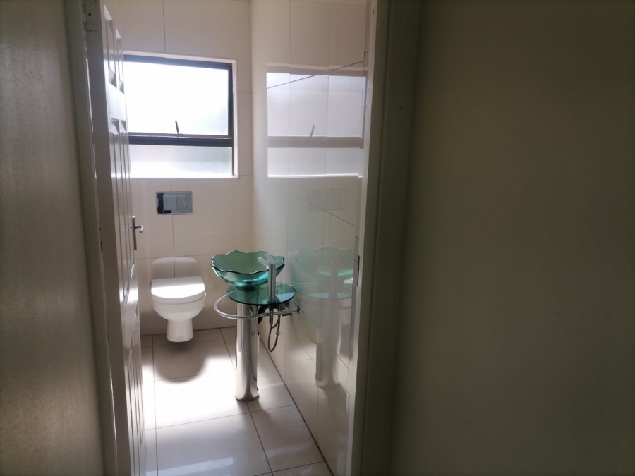 5 Bedroom Property for Sale in Thornhill Limpopo