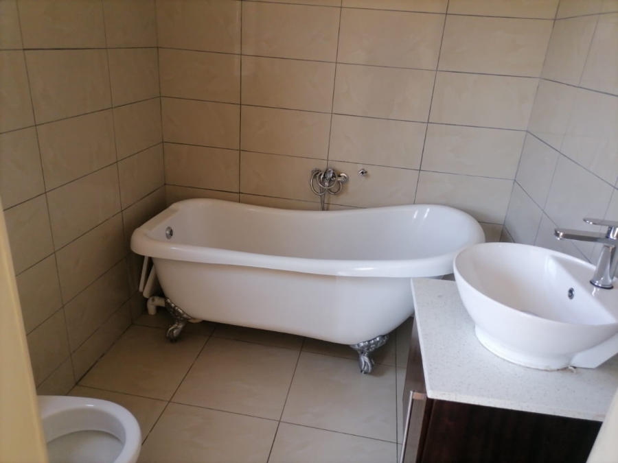 5 Bedroom Property for Sale in Thornhill Limpopo