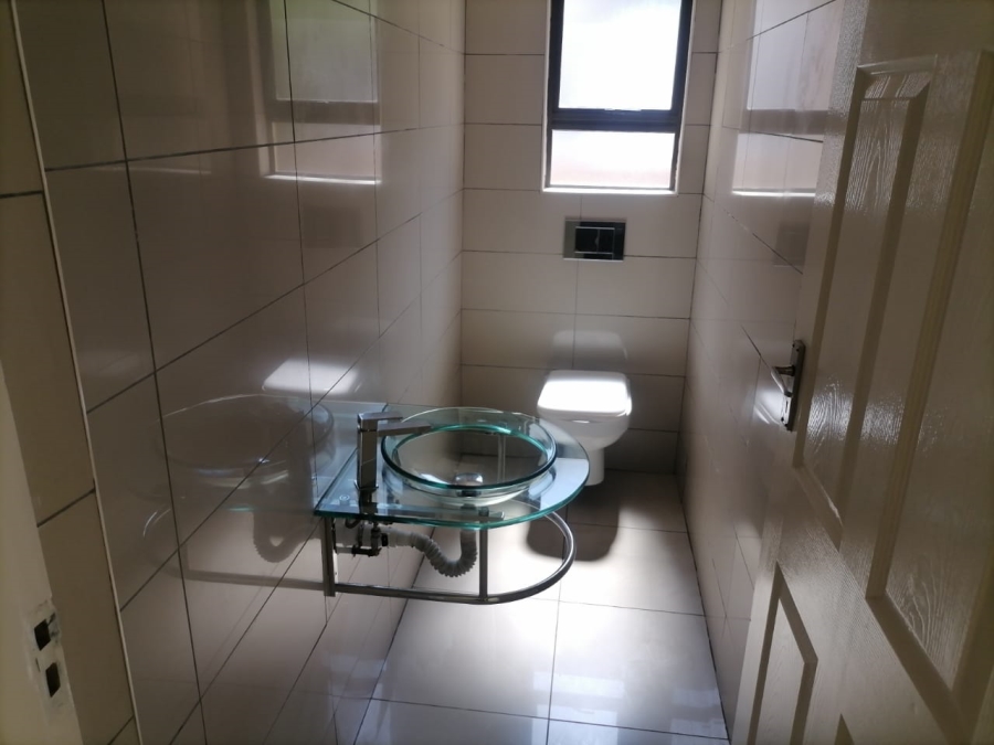 5 Bedroom Property for Sale in Thornhill Limpopo