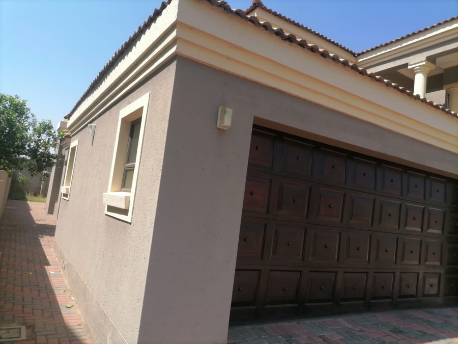 5 Bedroom Property for Sale in Thornhill Limpopo