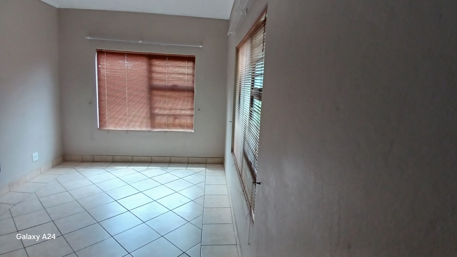 1 Bedroom Property for Sale in Penina Park Limpopo