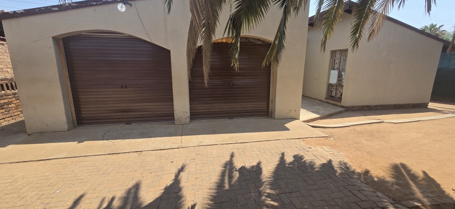 5 Bedroom Property for Sale in Polokwane Central Limpopo