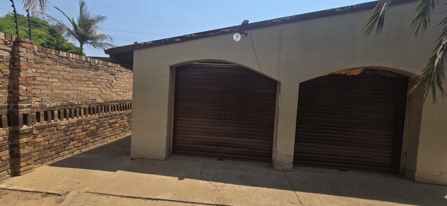 5 Bedroom Property for Sale in Polokwane Central Limpopo