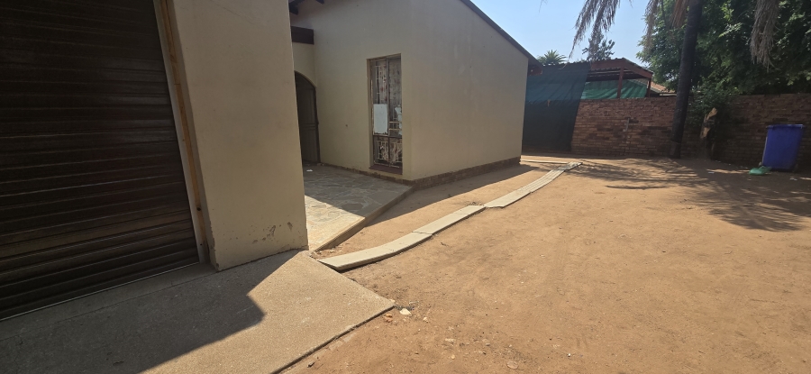 5 Bedroom Property for Sale in Polokwane Central Limpopo