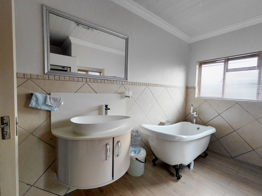 4 Bedroom Property for Sale in Bendor Limpopo