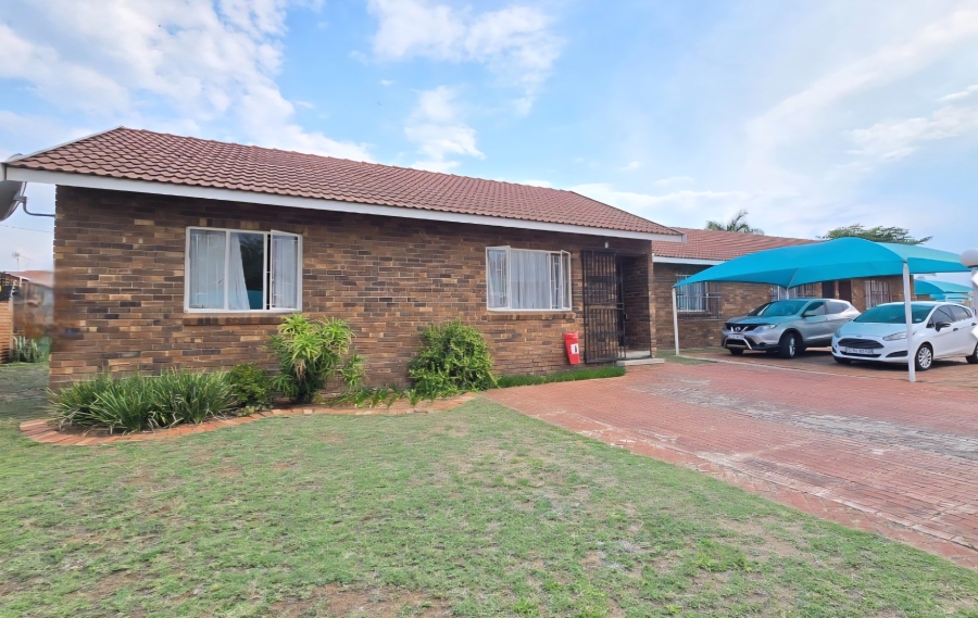 2 Bedroom Property for Sale in Bendor Limpopo