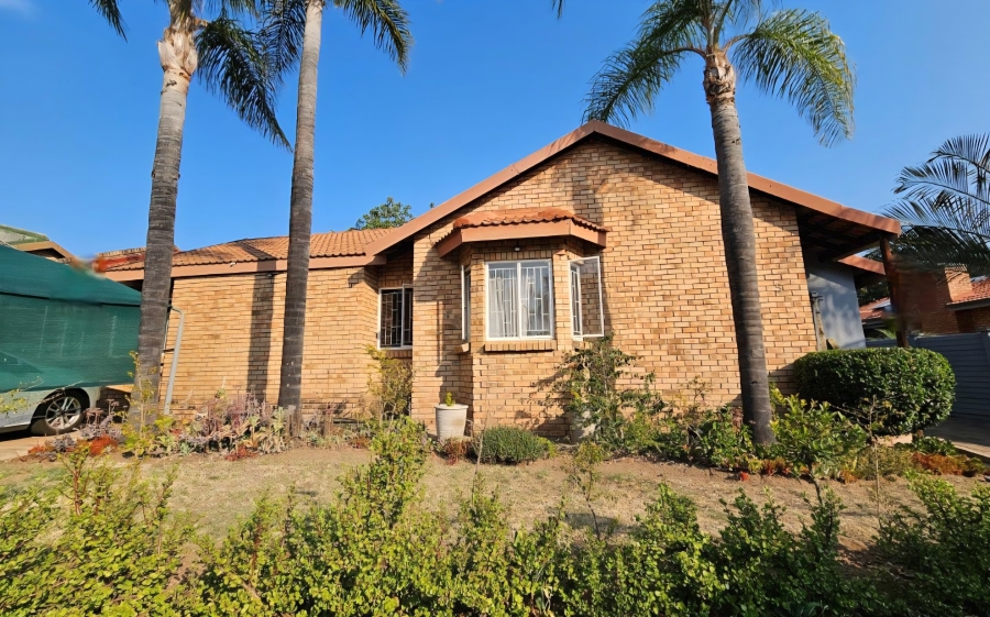 3 Bedroom Property for Sale in Sunset Boulevard Limpopo