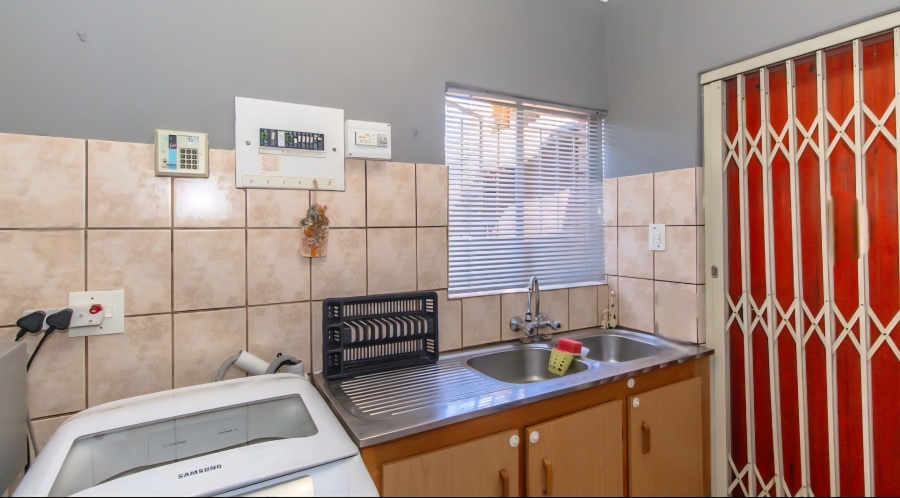 3 Bedroom Property for Sale in Sunset Boulevard Limpopo