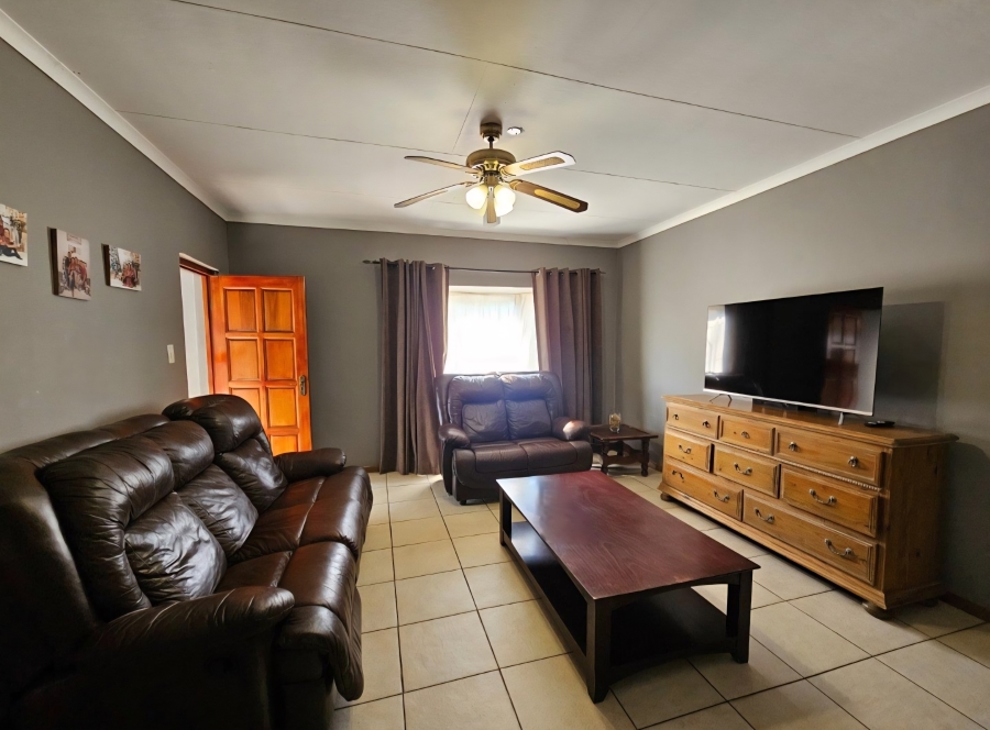 3 Bedroom Property for Sale in Sunset Boulevard Limpopo