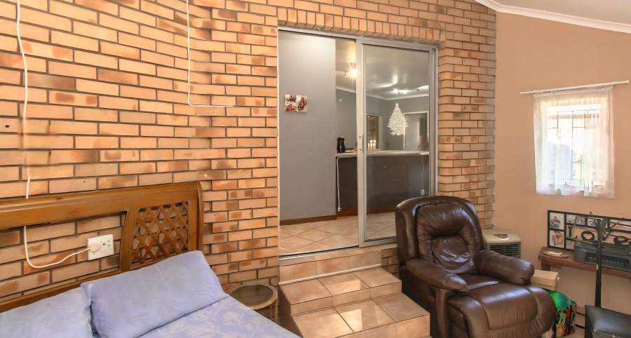 3 Bedroom Property for Sale in Sunset Boulevard Limpopo