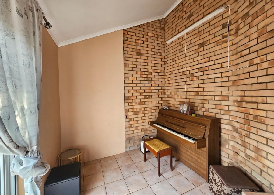 3 Bedroom Property for Sale in Sunset Boulevard Limpopo