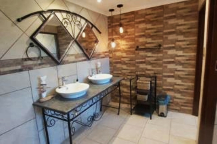 Commercial Property for Sale in Rooiberg Limpopo