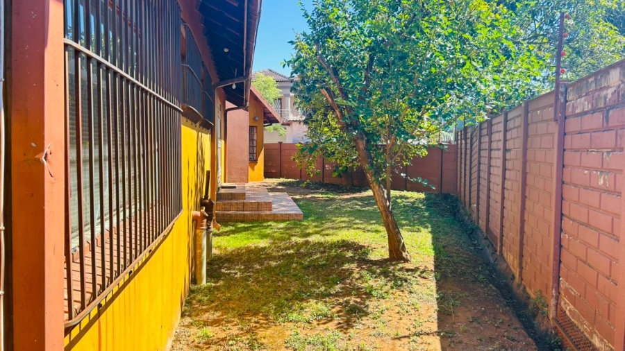 5 Bedroom Property for Sale in Eltivillas Limpopo