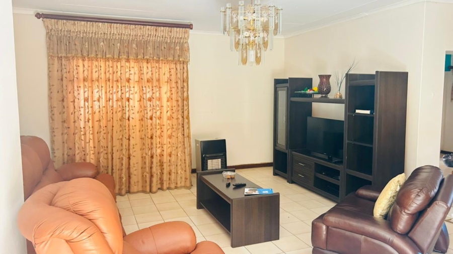 5 Bedroom Property for Sale in Eltivillas Limpopo