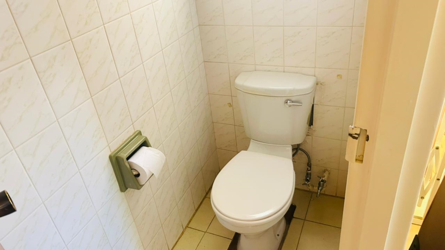 5 Bedroom Property for Sale in Eltivillas Limpopo