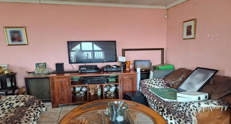 3 Bedroom Property for Sale in Westenburg Limpopo