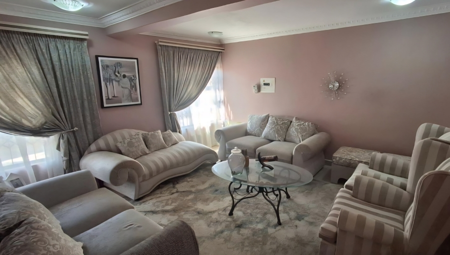 7 Bedroom Property for Sale in Flora Park Limpopo