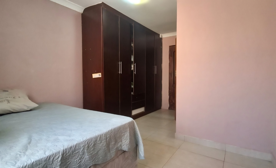 7 Bedroom Property for Sale in Flora Park Limpopo