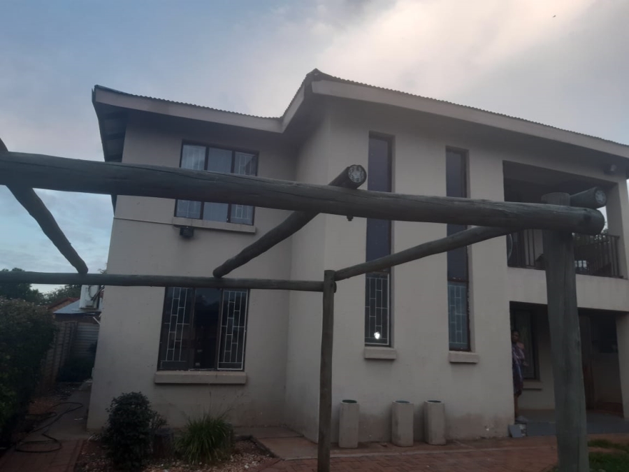 To Let 2 Bedroom Property for Rent in Flora Park Limpopo