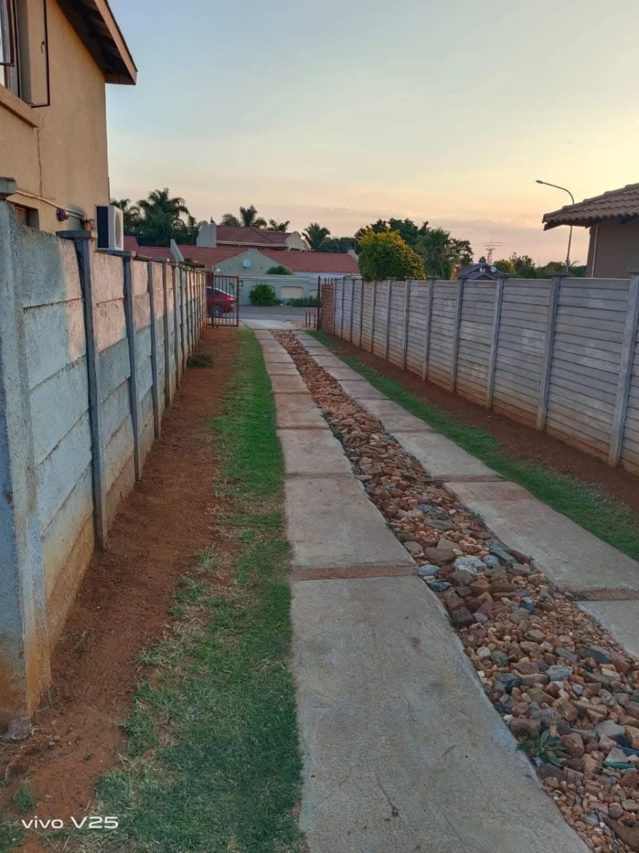 To Let 2 Bedroom Property for Rent in Flora Park Limpopo