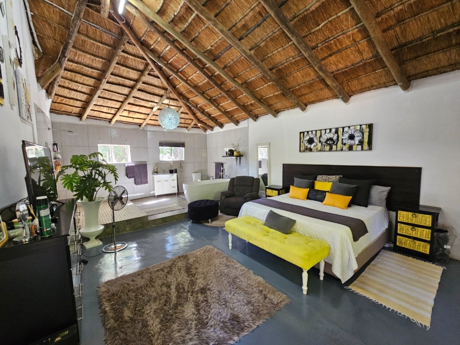 6 Bedroom Property for Sale in Bendor Limpopo