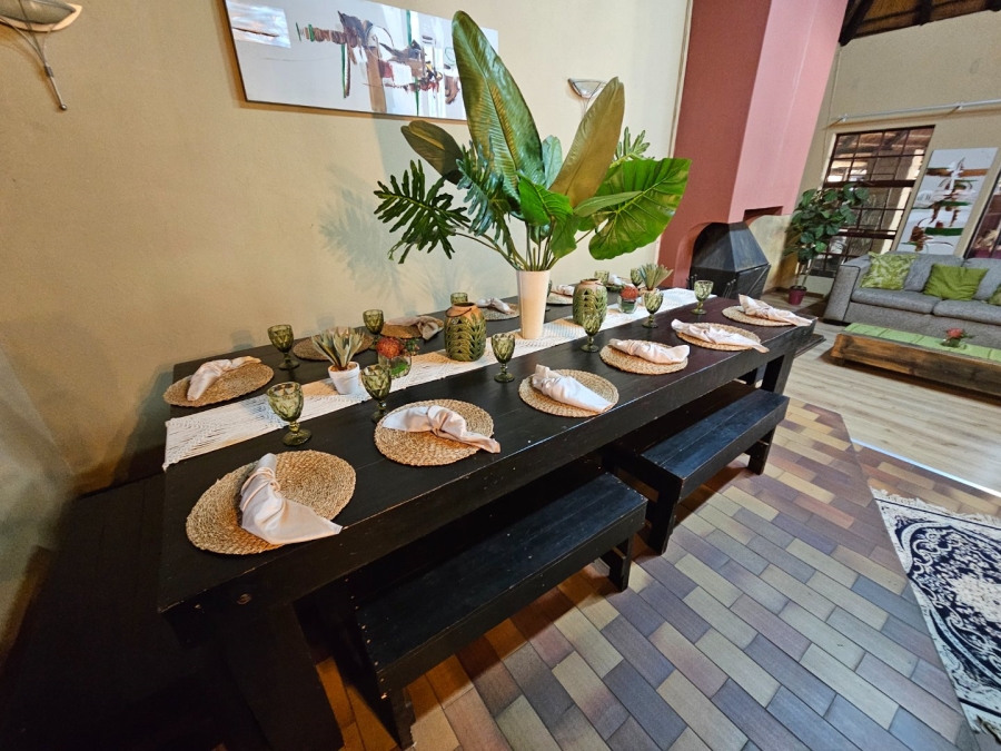 6 Bedroom Property for Sale in Bendor Limpopo