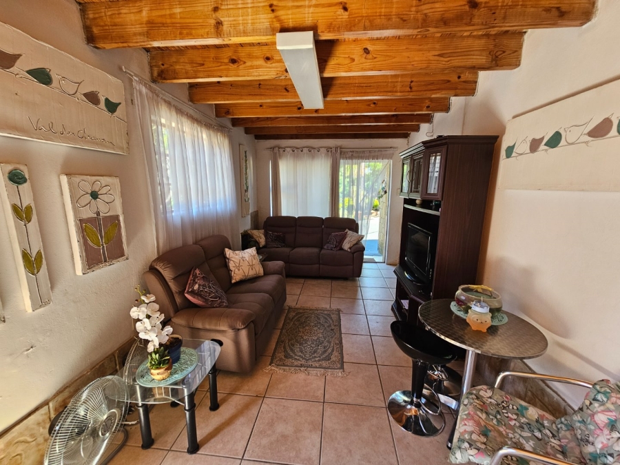 6 Bedroom Property for Sale in Bendor Limpopo