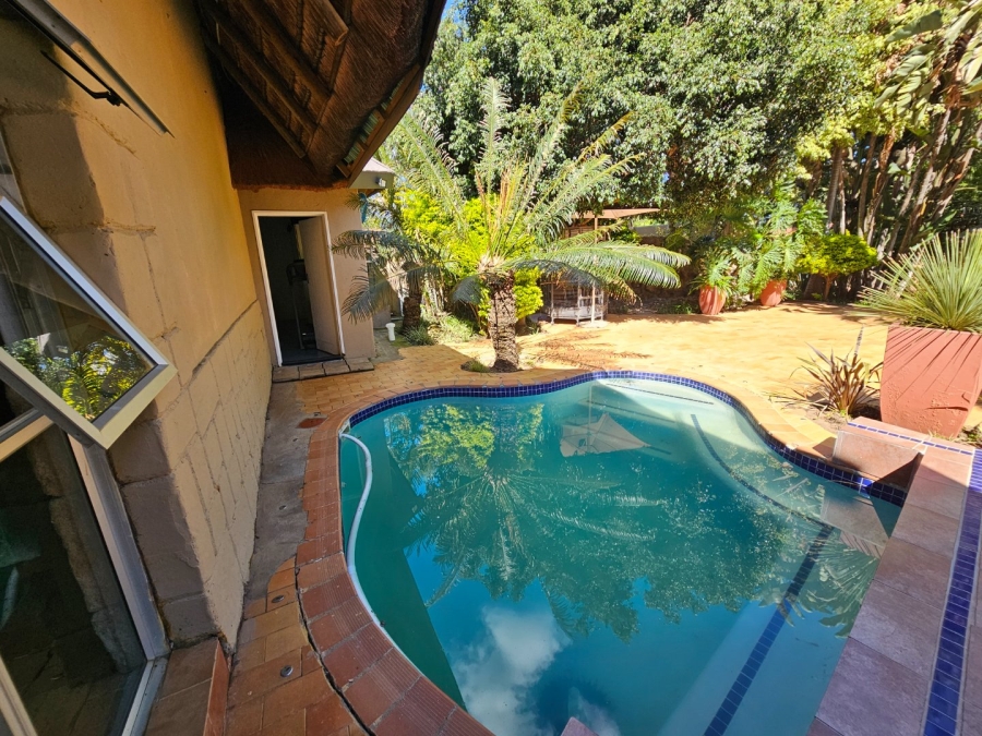 6 Bedroom Property for Sale in Bendor Limpopo