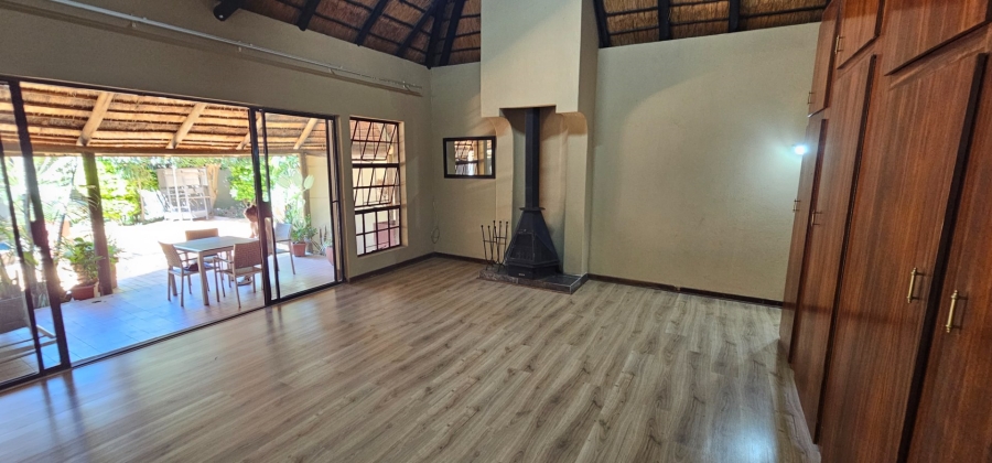 6 Bedroom Property for Sale in Bendor Limpopo