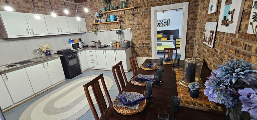 6 Bedroom Property for Sale in Bendor Limpopo