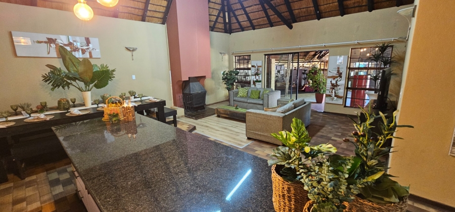 6 Bedroom Property for Sale in Bendor Limpopo