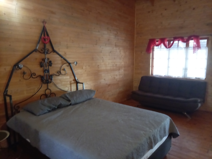 4 Bedroom Property for Sale in Buffelspoort Eco Estate Limpopo