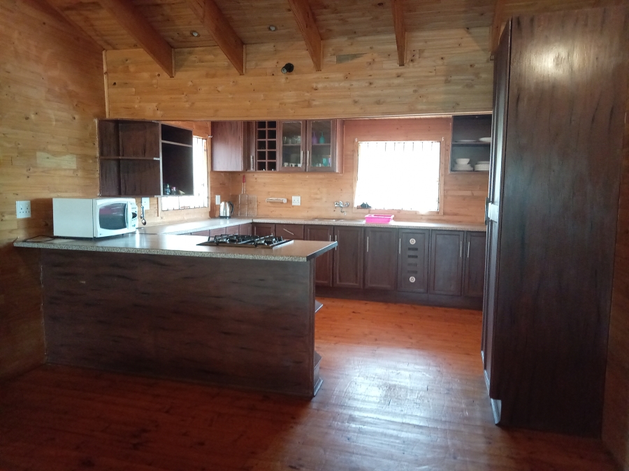 4 Bedroom Property for Sale in Buffelspoort Eco Estate Limpopo