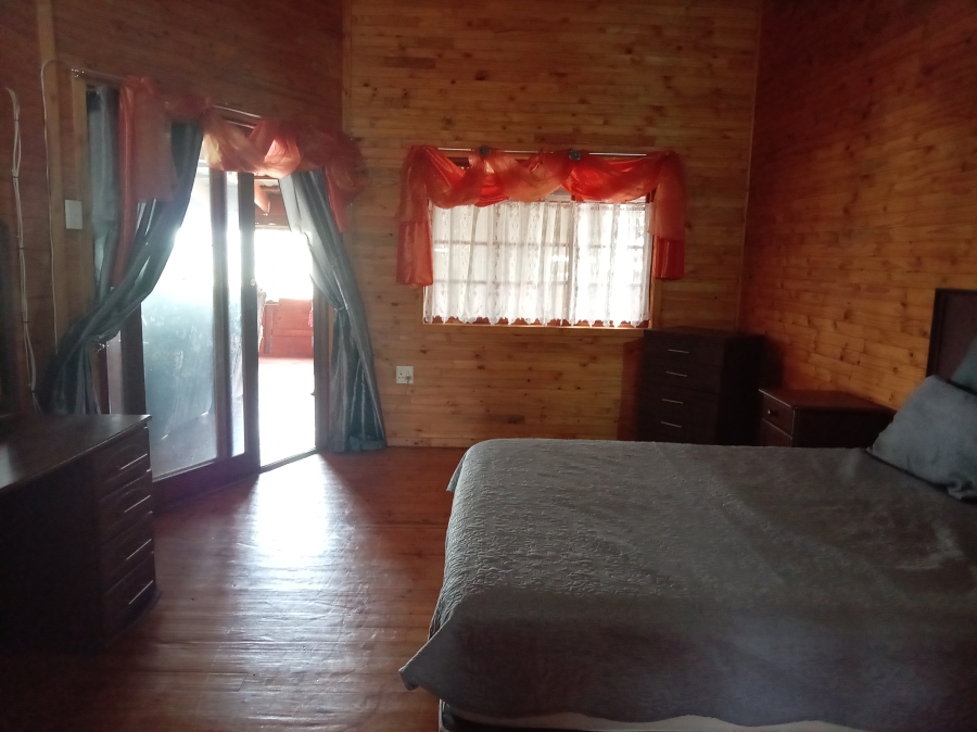 4 Bedroom Property for Sale in Buffelspoort Eco Estate Limpopo