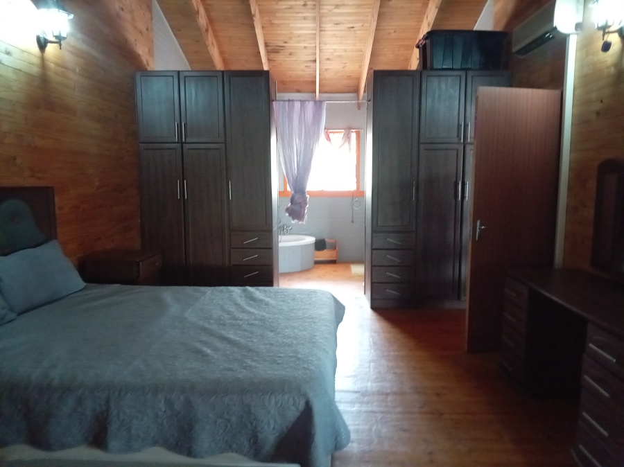 4 Bedroom Property for Sale in Buffelspoort Eco Estate Limpopo