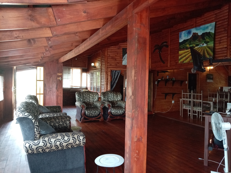 4 Bedroom Property for Sale in Buffelspoort Eco Estate Limpopo