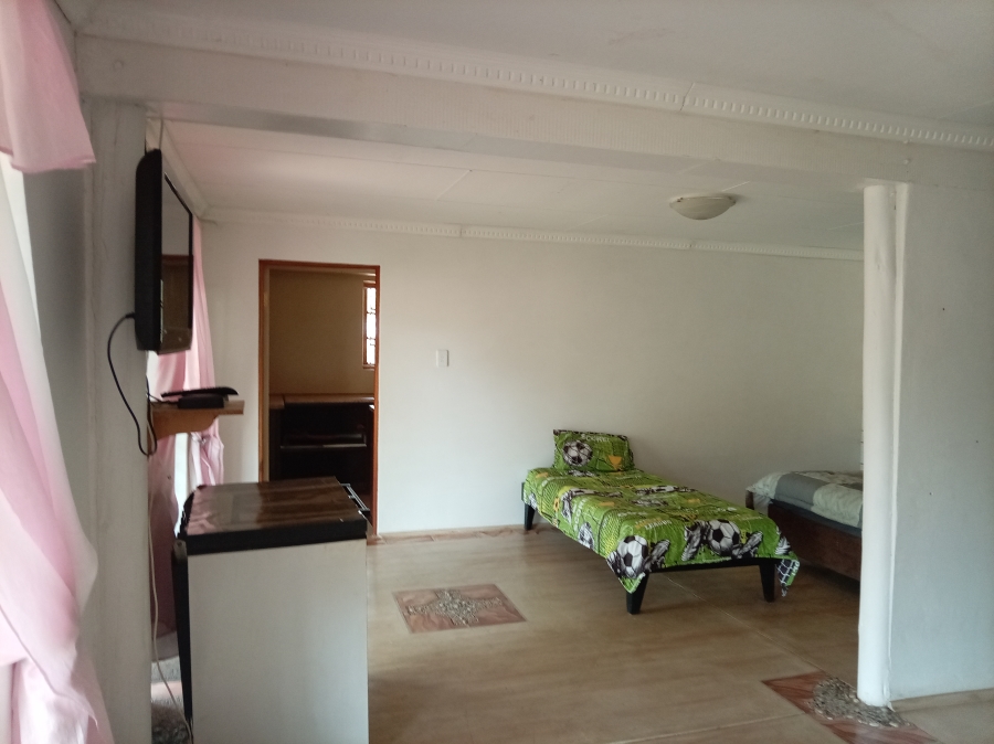 4 Bedroom Property for Sale in Buffelspoort Eco Estate Limpopo