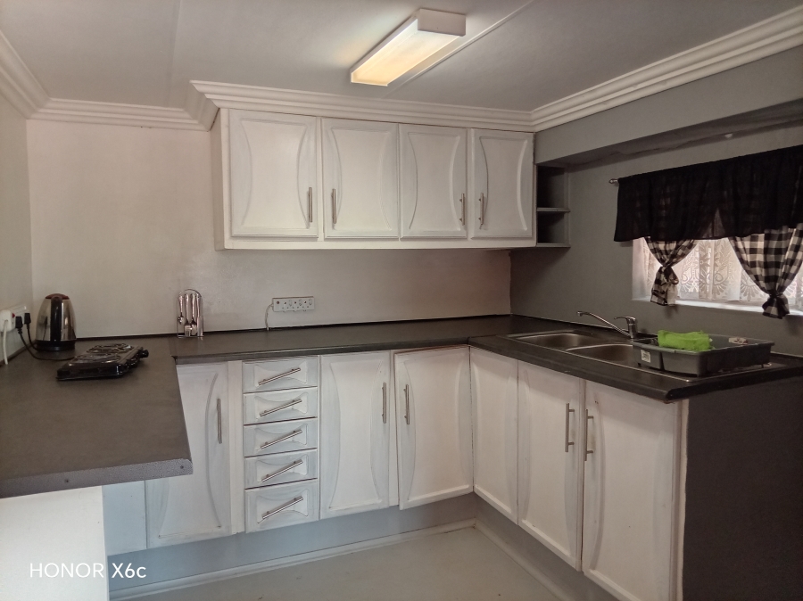 4 Bedroom Property for Sale in Buffelspoort Eco Estate Limpopo