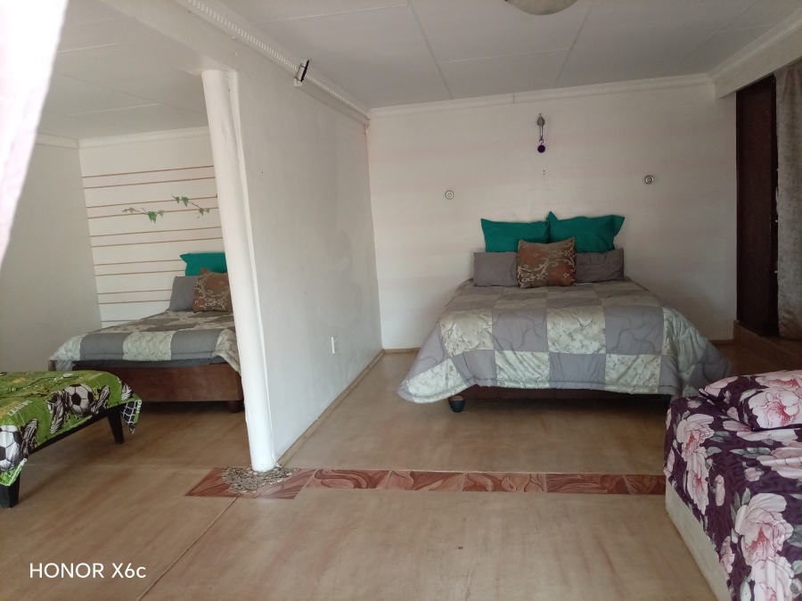 4 Bedroom Property for Sale in Buffelspoort Eco Estate Limpopo