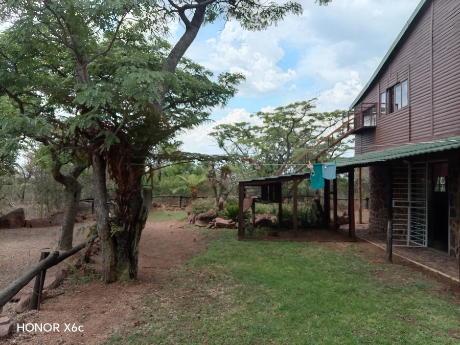 4 Bedroom Property for Sale in Buffelspoort Eco Estate Limpopo